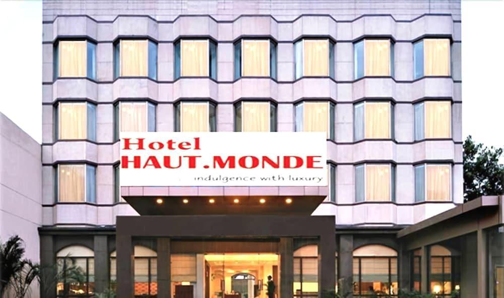 Hotel Haut Monde Gurgaon Exteriör bild