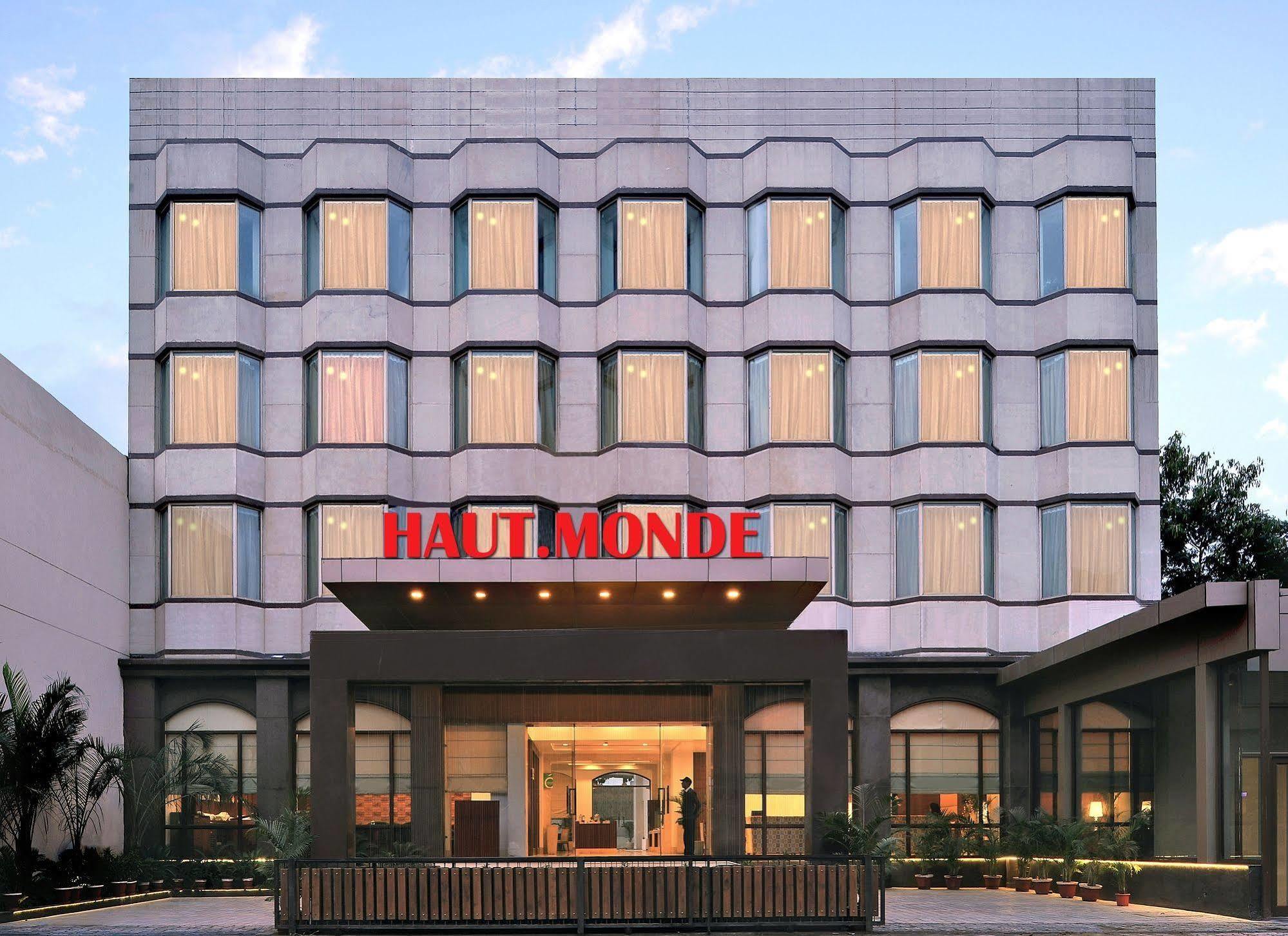 Hotel Haut Monde Gurgaon Exteriör bild